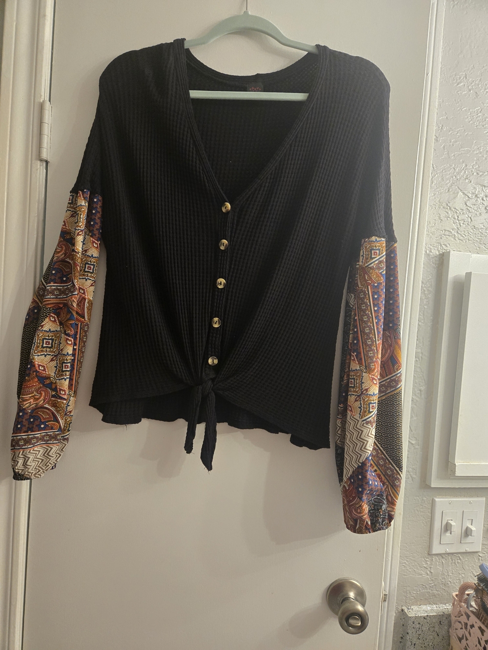 Black Tie-Front Waffle Knit Long-Sleeve Top with Patterned Balloon Sleeves